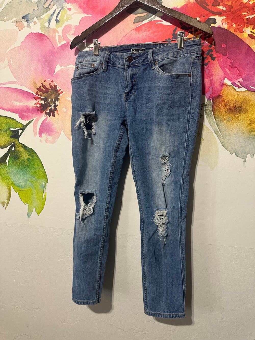 Soundgirl Jeans Women's Juniors Size 11 Distressed Light Wash Mid Rise Straight